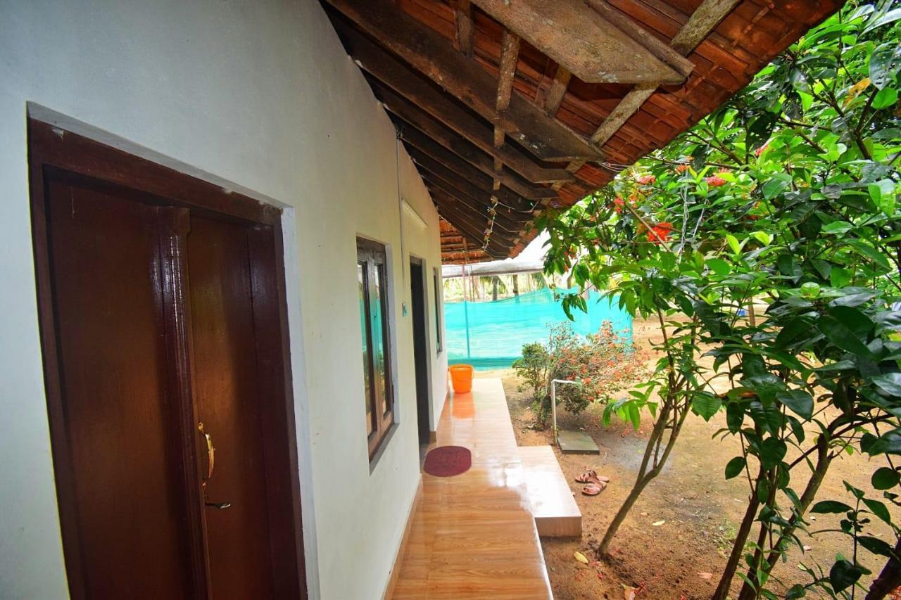 Munroe Inn Homestay Kollam Eksteriør bilde